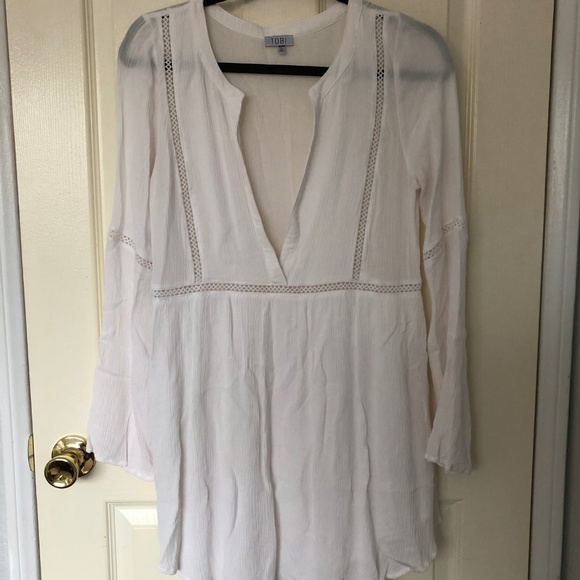Tobi White Plunging Shift Dress || Cute Boho Chic - Picture 4 of 5